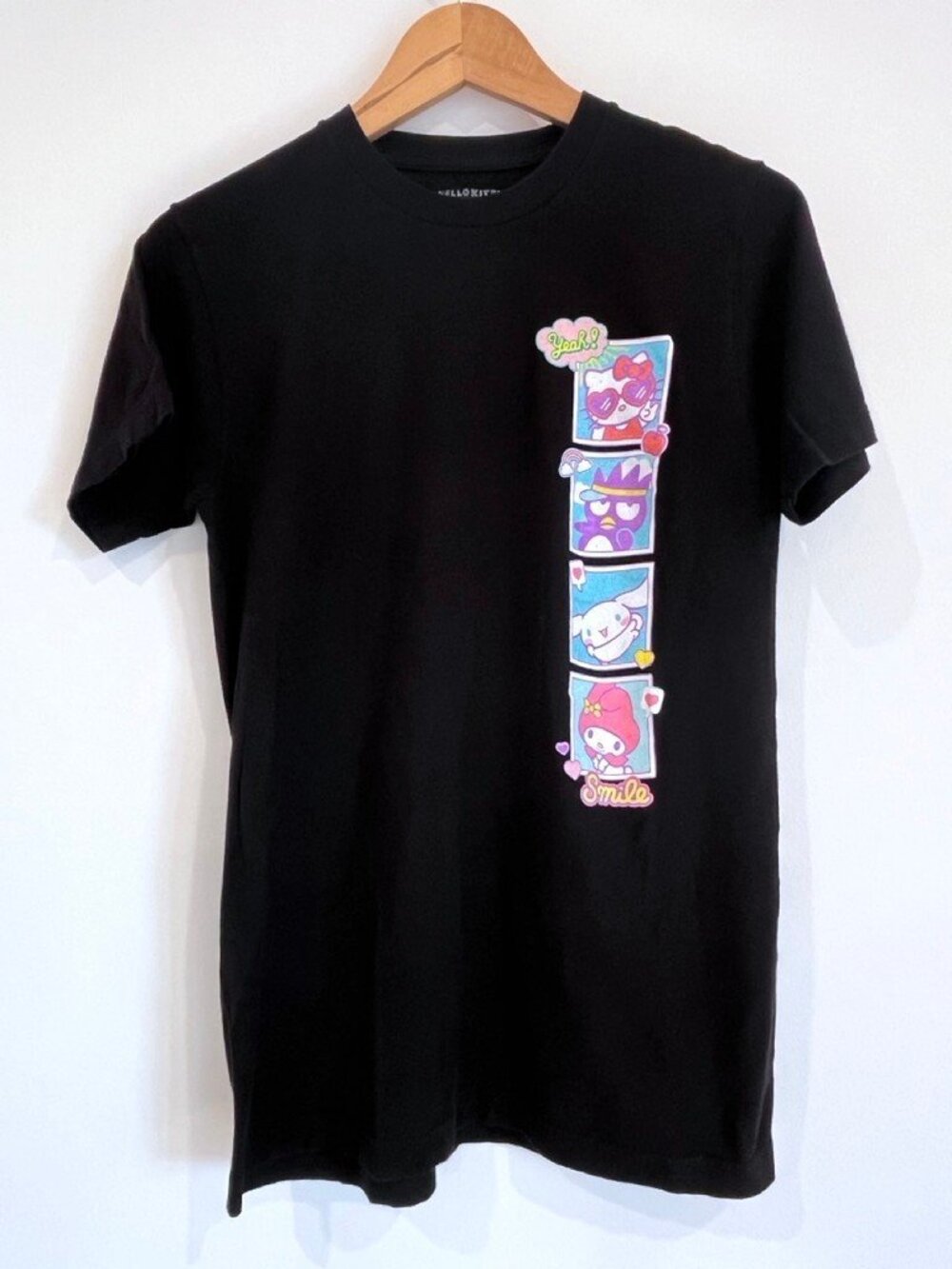Sanrio Hello Kitty Friends Photo Booth Tee Black Size S Kawaii